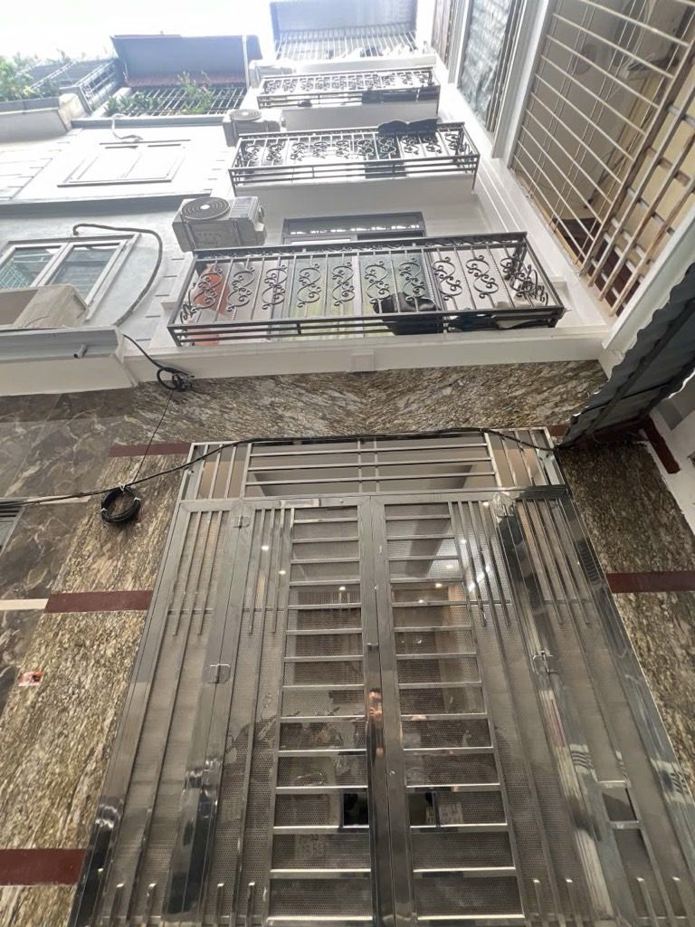 Bán nhà Nam Dư - diện tích 44m2 5 tầng - Cỗ máy in tiền cho thuê - giá 12 tỷ