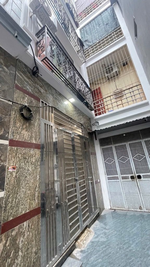 Bán nhà Nam Dư - diện tích 44m2 5 tầng - Cỗ máy in tiền cho thuê - giá 12 tỷ