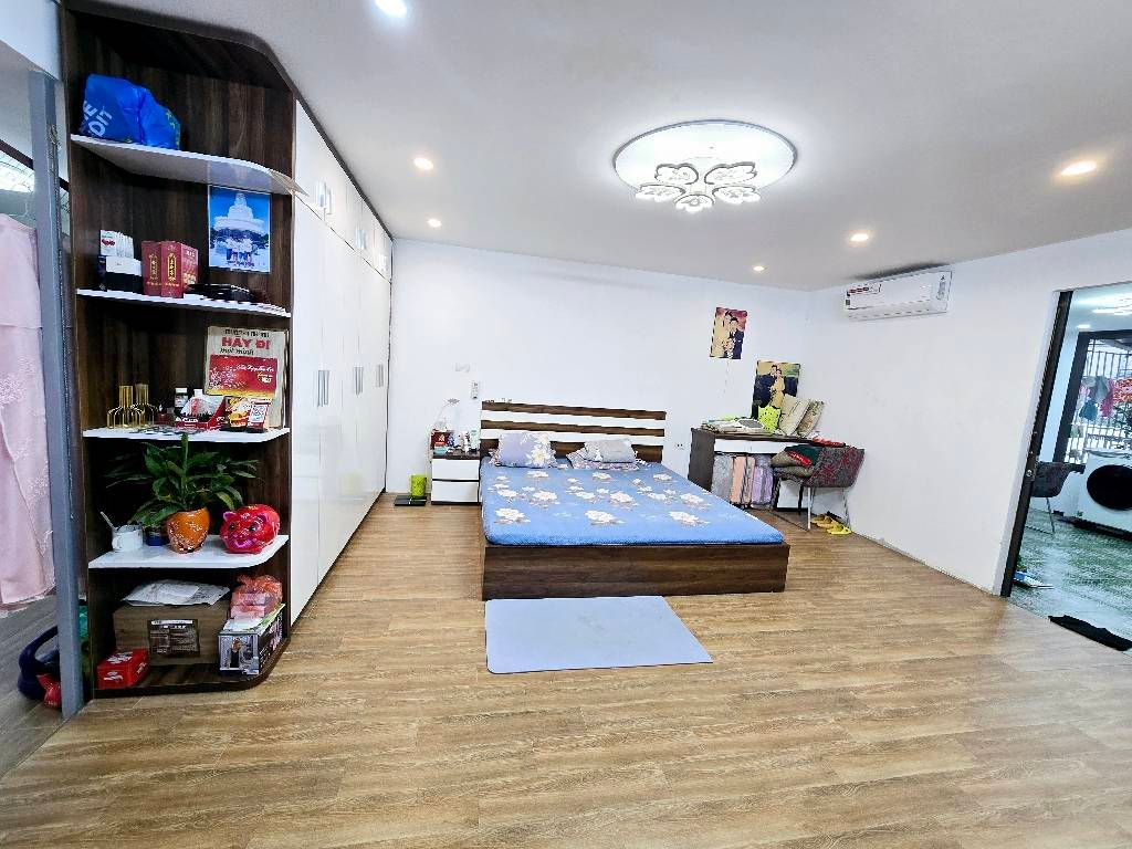 Bán nhà Đặng Văn Ngữ - diện tích 160m2 2 tầng - Cực đẹp - giá 6,2 tỷ