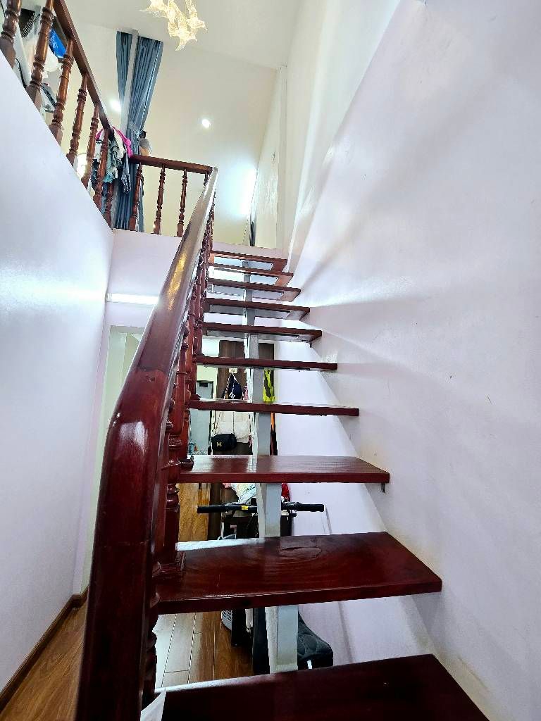 Bán nhà Đặng Văn Ngữ - diện tích 160m2 2 tầng - Cực đẹp - giá 6,2 tỷ