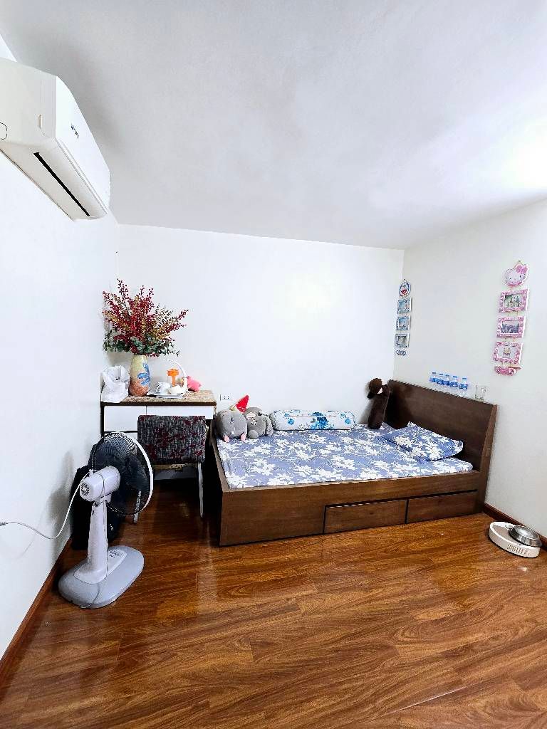 Bán nhà Đặng Văn Ngữ - diện tích 160m2 2 tầng - Cực đẹp - giá 6,2 tỷ