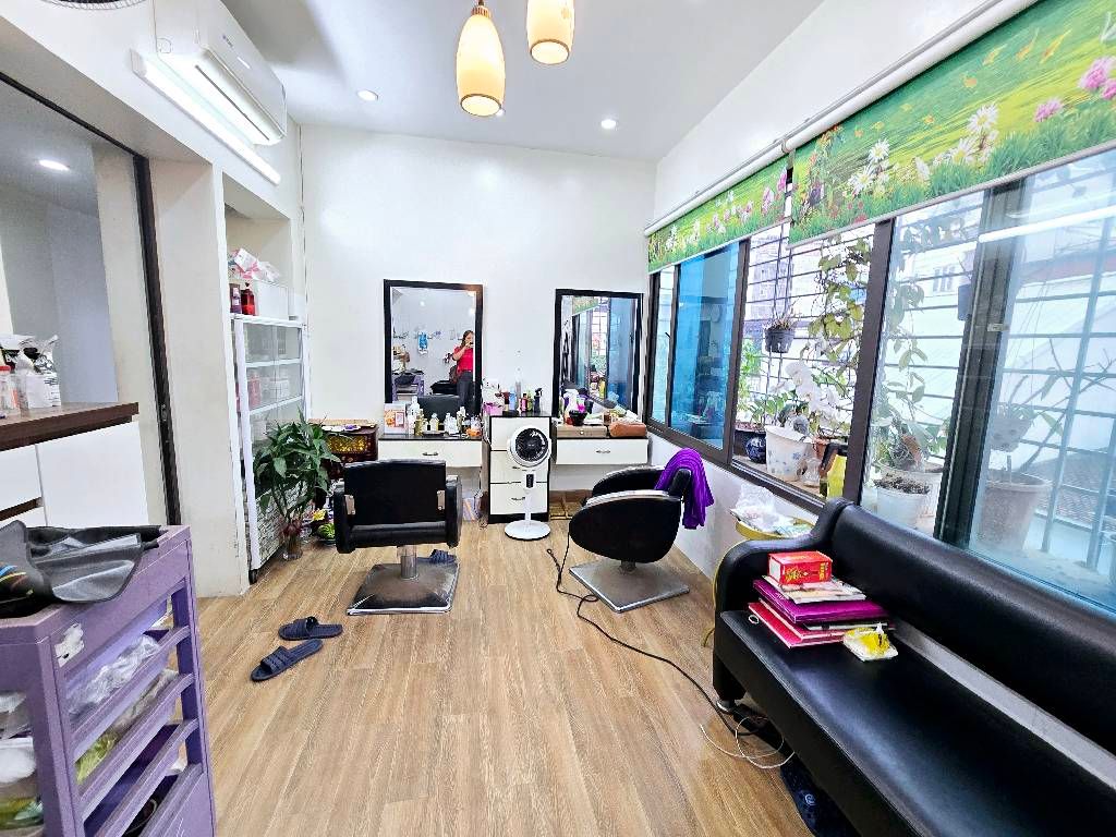 Bán nhà Đặng Văn Ngữ - diện tích 160m2 2 tầng - Cực đẹp - giá 6,2 tỷ