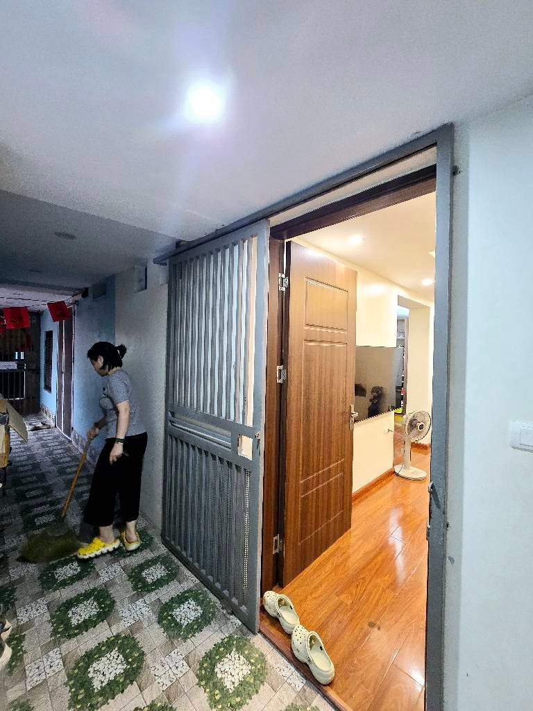 Bán nhà Đặng Văn Ngữ - diện tích 160m2 2 tầng - Cực đẹp - giá 6,2 tỷ