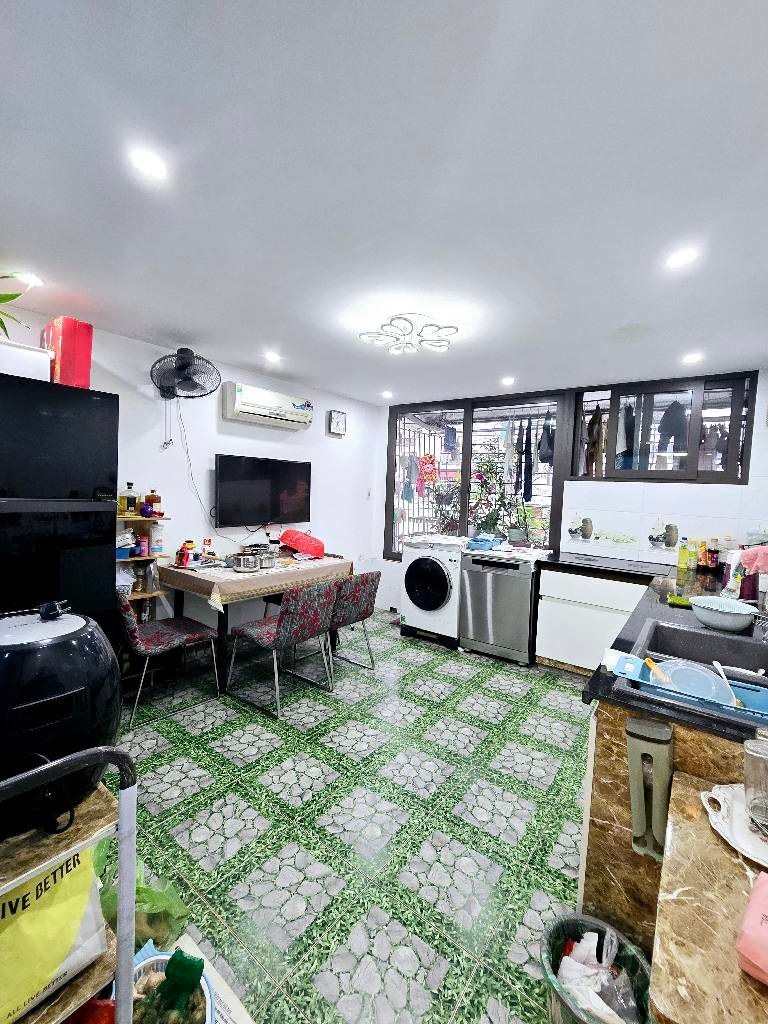 Bán nhà Đặng Văn Ngữ - diện tích 160m2 2 tầng - Cực đẹp - giá 6,2 tỷ