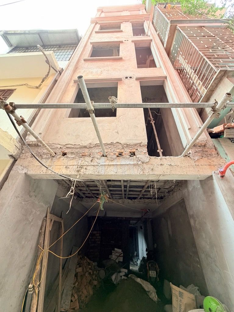 Bán nhà Thái Hà - diện tích 49,9m2 7 tầng - Ngõ oto - giá 18,9 tỷ