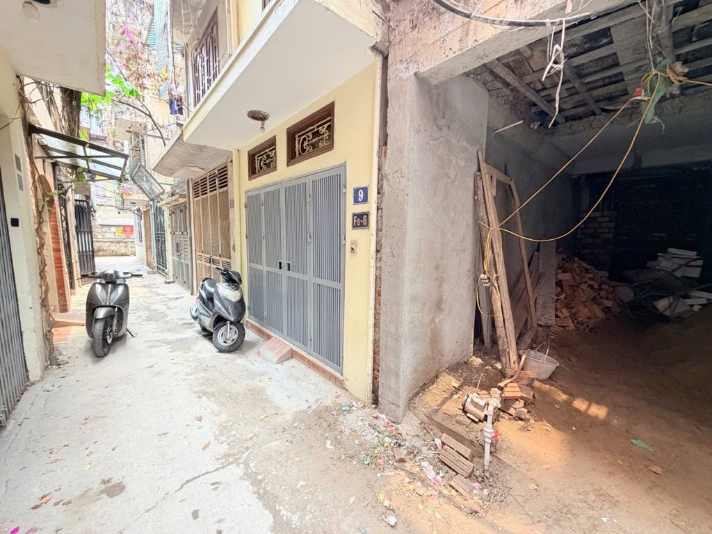 Bán nhà Thái Hà - diện tích 49,9m2 7 tầng - Ngõ oto - giá 18,9 tỷ