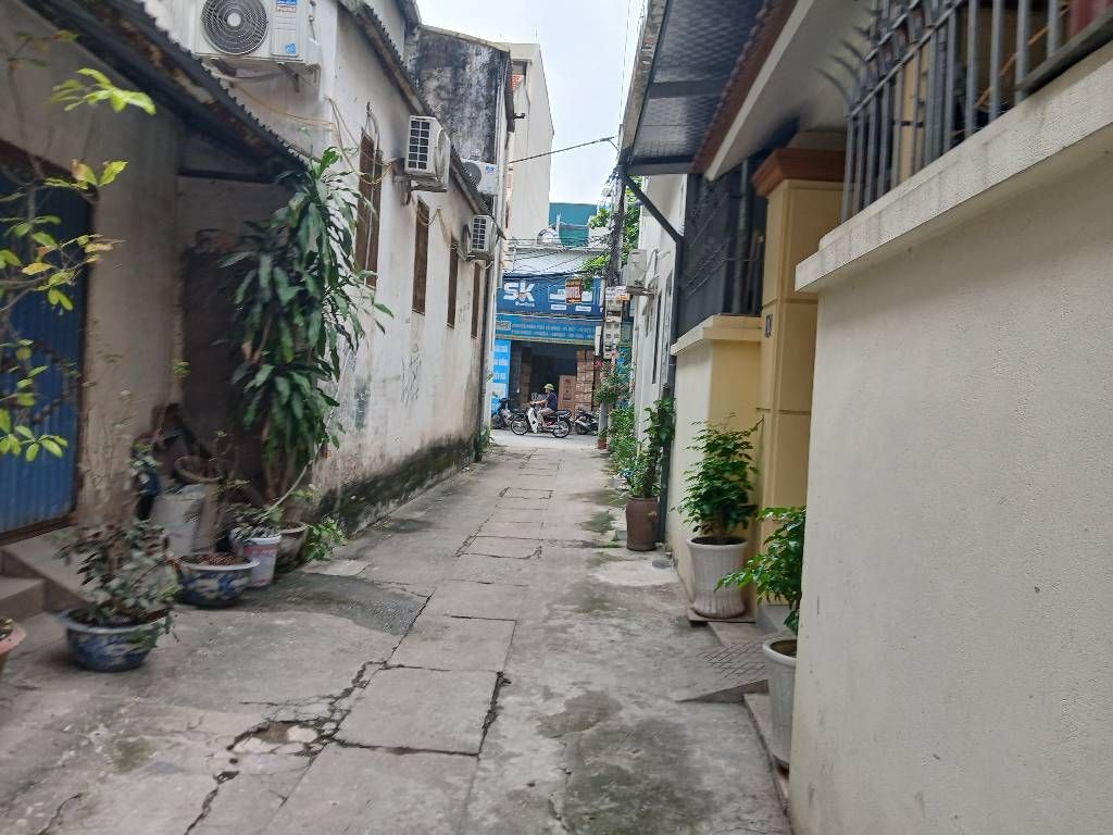 Bán nhà Lĩnh Nam - diện tích 53m2 1 tầng - Ô TÔ QUA - giá 14,2 tỷ