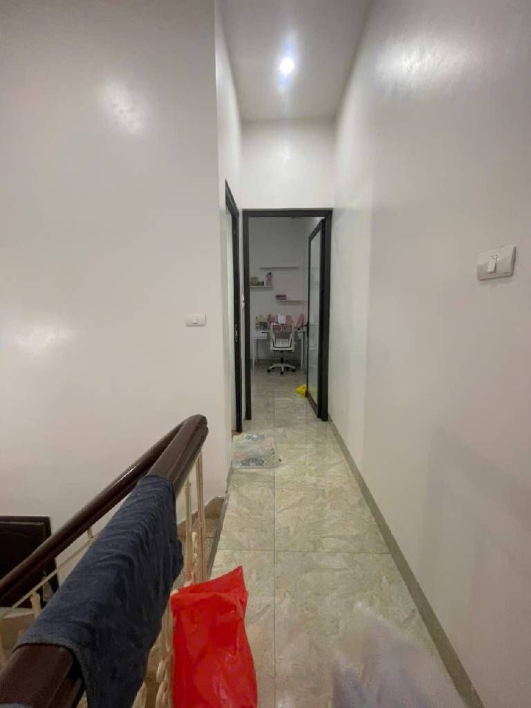 Bán nhà Minh Khai - diện tích 41m2 3 tầng - Nhà gần phố, ngõ nông thoáng - giá 9,5 tỷ