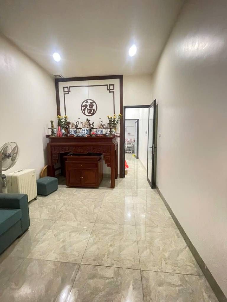 Bán nhà Minh Khai - diện tích 41m2 3 tầng - Nhà gần phố, ngõ nông thoáng - giá 9,5 tỷ