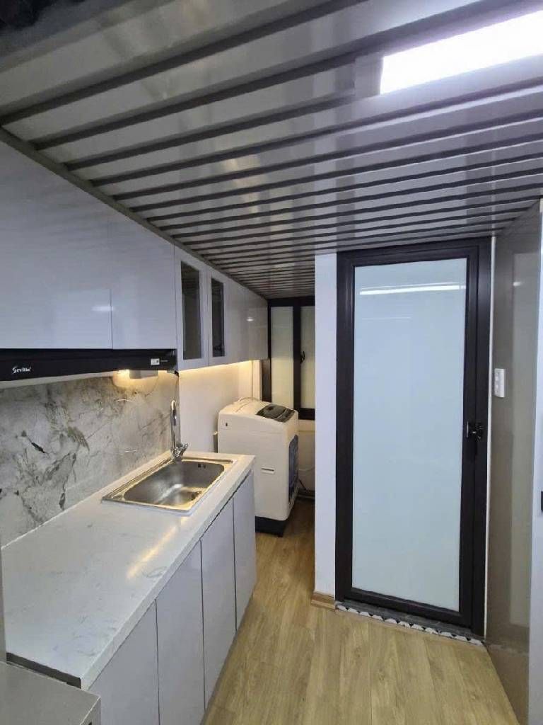 Bán nhà Thái Hà - diện tích 18m2 1 tầng - SIÊU HIẾM BA BƯỚC RA PHỐ - giá 1,4 tỷ