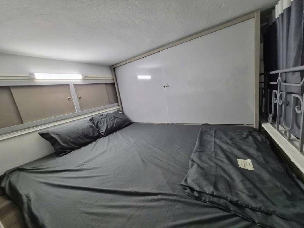 Bán nhà Thái Hà - diện tích 18m2 1 tầng - SIÊU HIẾM BA BƯỚC RA PHỐ - giá 1,4 tỷ