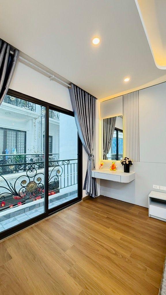 Bán nhà Giáp Nhị - diện tích 48m2 6 tầng - Căn góc 2 thoáng - giá 13,2 tỷ