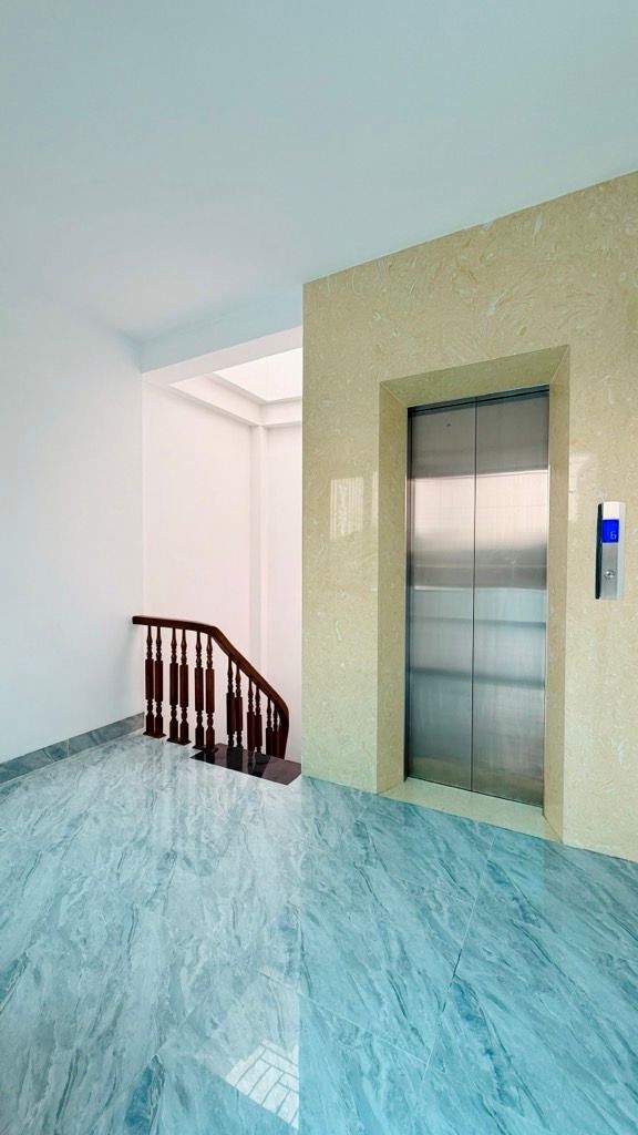 Bán nhà Giáp Nhị - diện tích 48m2 6 tầng - Căn góc 2 thoáng - giá 13,2 tỷ