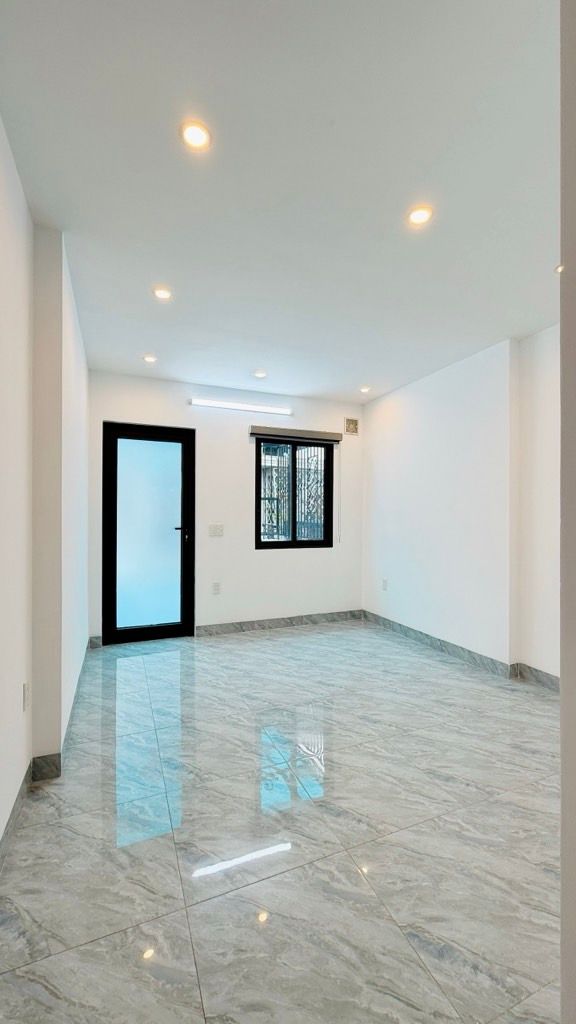 Bán nhà Giáp Nhị - diện tích 48m2 6 tầng - Căn góc 2 thoáng - giá 13,2 tỷ