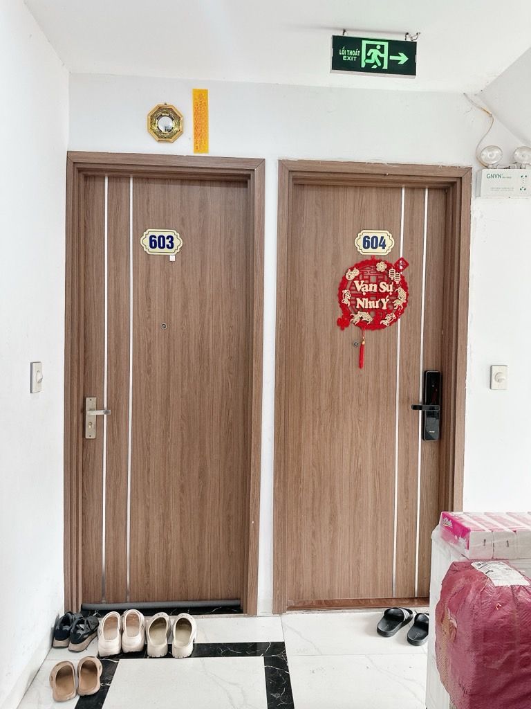 Bán nhà Đê La Thành - diện tích 37m2 6 tầng - Thang máy, ngõ thông - giá 2,28 tỷ