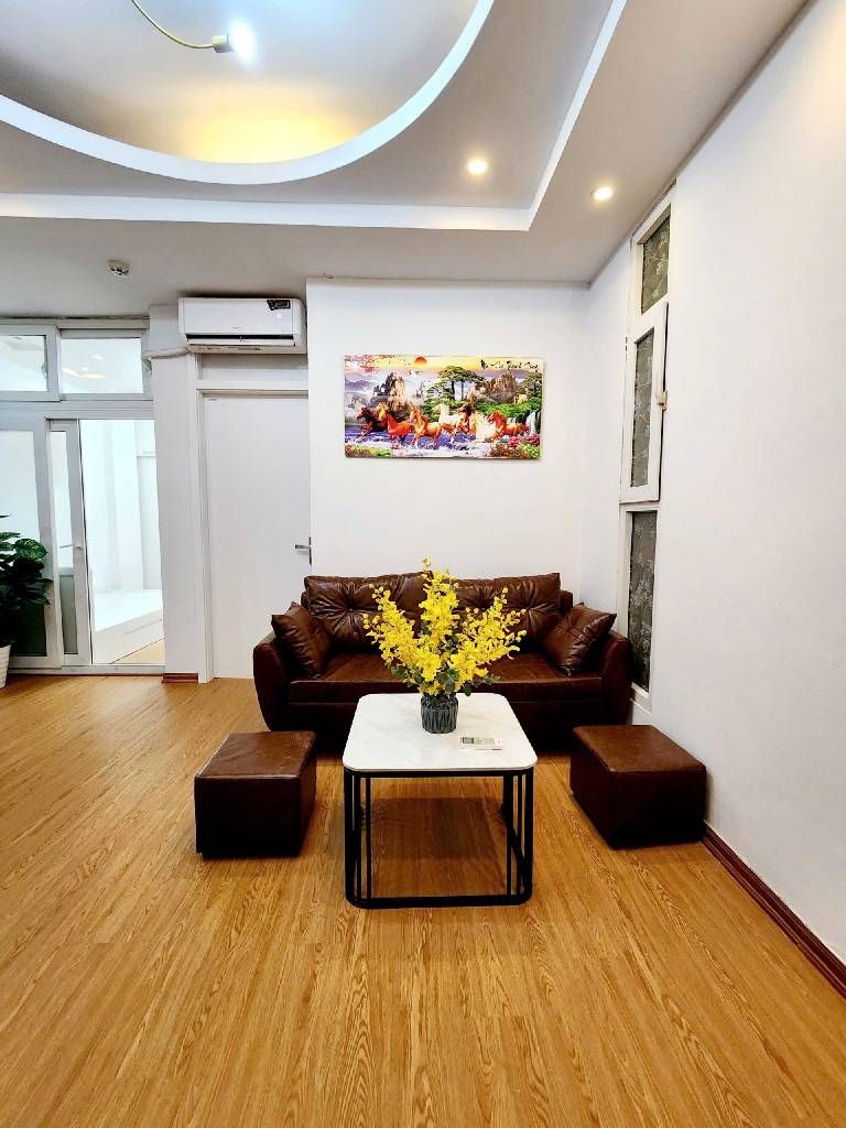 Bán nhà Quan Nhân - diện tích 50m2 1 tầng - Căn hộ CCMN 2 ngủ - giá 2,5 tỷ