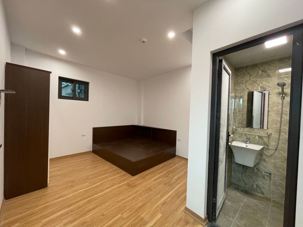 Bán nhà Nguyễn Lương Bằng - diện tích 47.4m2 7 tầng - Lô góc 3 thoáng - giá 13,6 tỷ