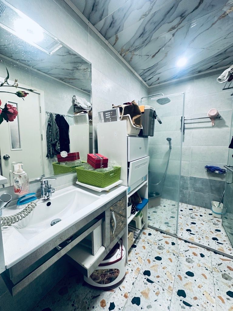 Bán nhà Định Công - diện tích 52m2 5 tầng - Gần đường 2.5, ngõ thông - giá 15,6 tỷ