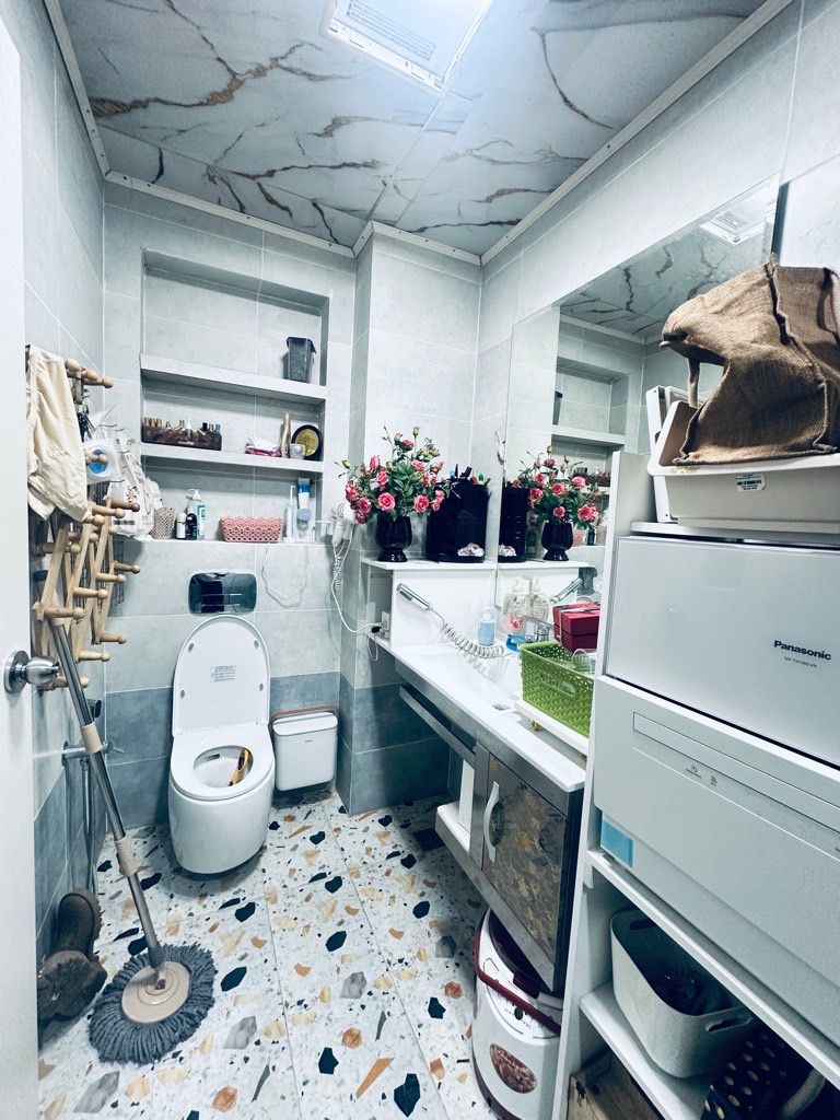 Bán nhà Định Công - diện tích 52m2 5 tầng - Gần đường 2.5, ngõ thông - giá 15,6 tỷ