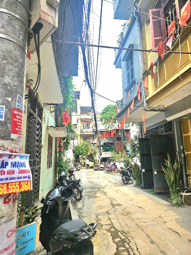 Bán nhà Nguyễn Chính - diện tích 65m2 1 tầng - ô tô đỗ cửa - giá 3,6 tỷ