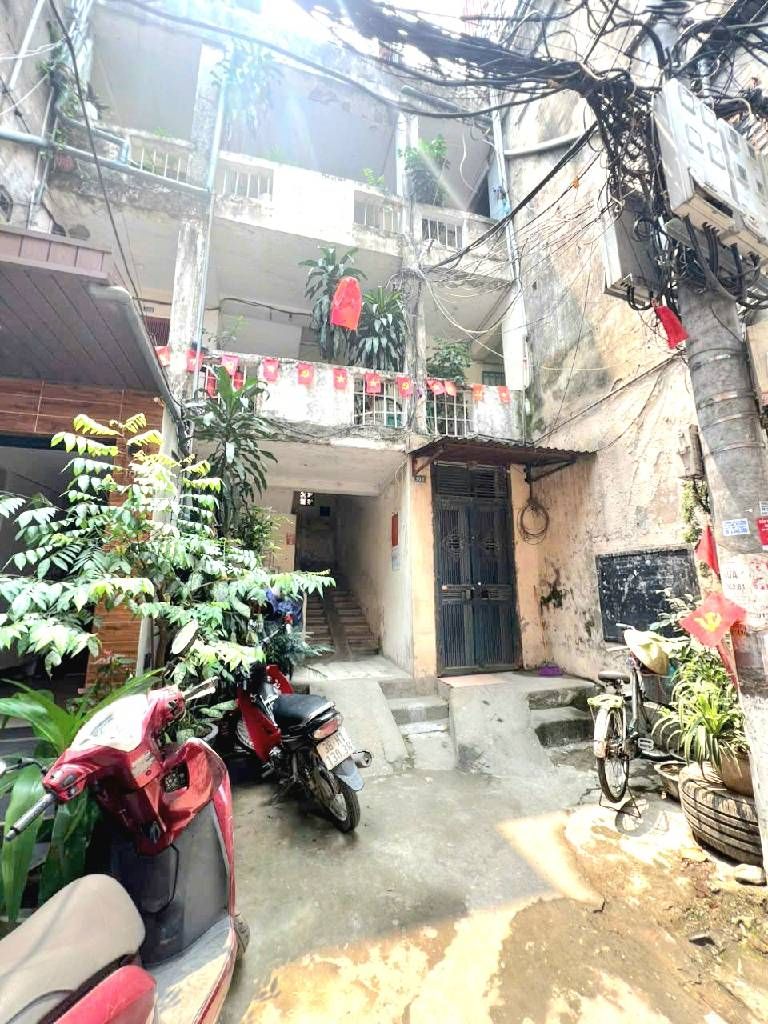 Bán nhà Nguyễn Chính - diện tích 65m2 1 tầng - ô tô đỗ cửa - giá 3,6 tỷ