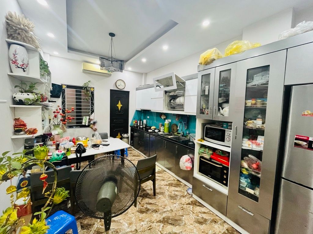 Bán nhà Ngõ Quỳnh - diện tích 43m2 4 tầng - Ô TÔ ĐỖ CỬA - giá 13,5 tỷ