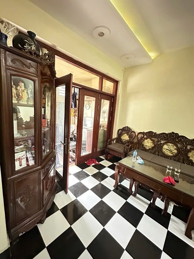 Bán nhà Minh Khai - diện tích 45.6m2 2 tầng - Mặt ngõ kinh doanh - giá 20 tỷ