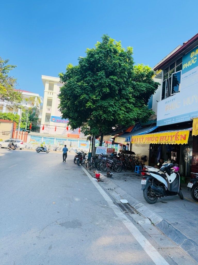 Bán nhà Thịnh Yên - diện tích 22m2 5 tầng - Khu vực hiếm nhà bán, trung tâm chợ - giá 5,9 tỷ