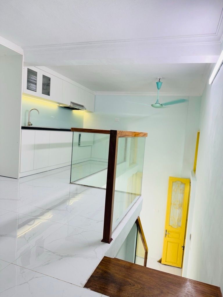 Bán nhà Thịnh Yên - diện tích 22m2 5 tầng - Khu vực hiếm nhà bán, trung tâm chợ - giá 5,9 tỷ