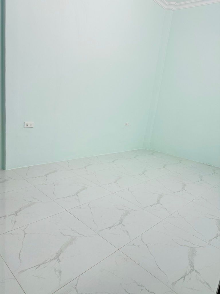 Bán nhà Thịnh Yên - diện tích 22m2 5 tầng - Khu vực hiếm nhà bán, trung tâm chợ - giá 5,9 tỷ