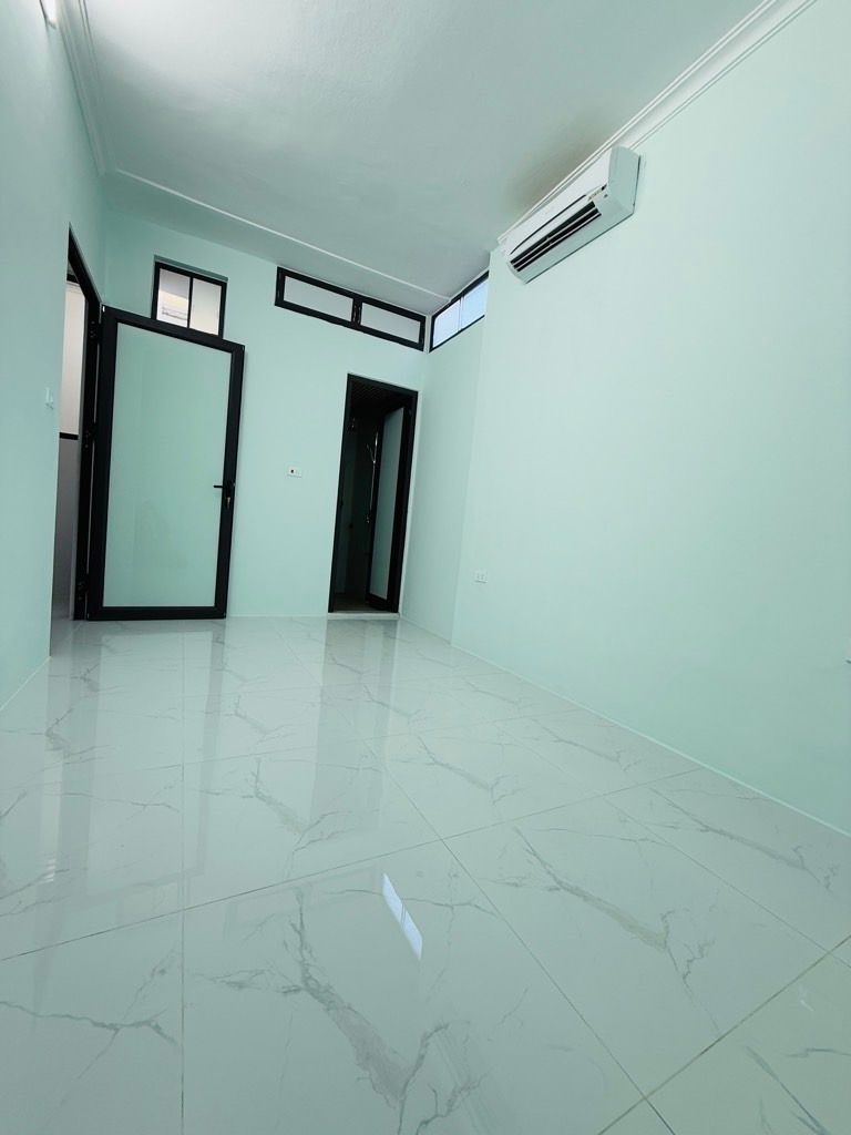 Bán nhà Thịnh Yên - diện tích 22m2 5 tầng - Khu vực hiếm nhà bán, trung tâm chợ - giá 5,9 tỷ