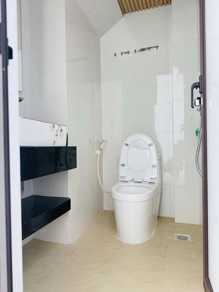 Bán nhà Thịnh Yên - diện tích 22m2 5 tầng - Khu vực hiếm nhà bán, trung tâm chợ - giá 5,9 tỷ