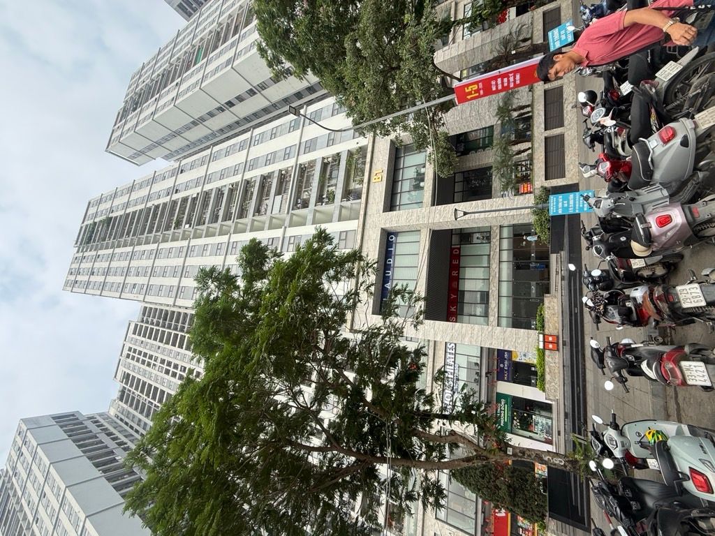 Bán nhà Trần Thủ Độ - diện tích 69.9m2 2 tầng - CĂN HỘ KINH DOANH - giá 4,7 tỷ