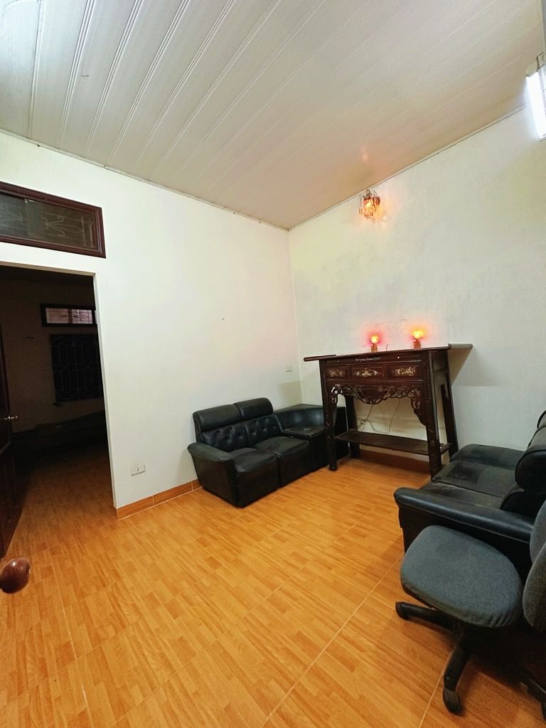 Bán nhà Vương Thừa Vũ - diện tích 50m2 3 tầng - ô tô tránh - giá 20 tỷ