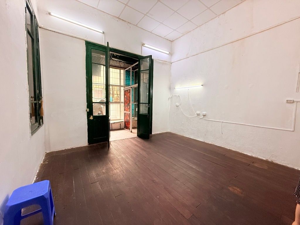 Bán nhà Phùng Khắc Khoan - diện tích 32m2 1 tầng - Lô góc 2 mặt thoáng - giá 5,2 tỷ