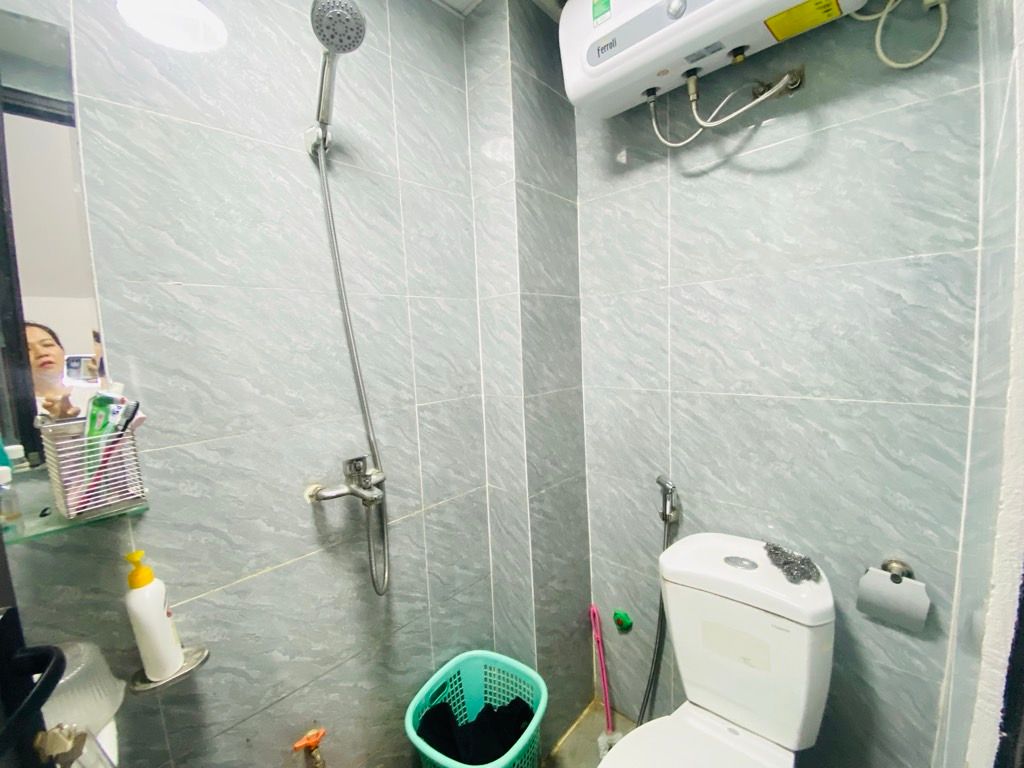 Bán nhà Lê Trọng Tấn - diện tích 40m2 3 tầng - SIÊU HIẾM NHÀ ĐẸP KIÊN CỐ HIỆN ĐẠI - giá 2,9 tỷ