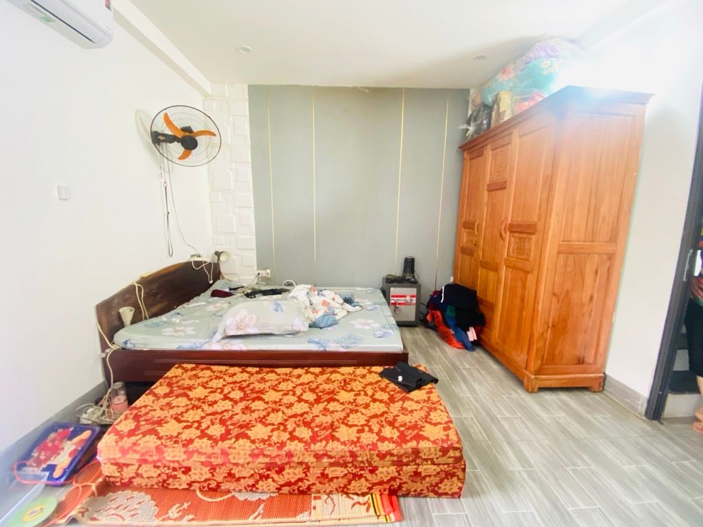 Bán nhà Lê Trọng Tấn - diện tích 40m2 3 tầng - SIÊU HIẾM NHÀ ĐẸP KIÊN CỐ HIỆN ĐẠI - giá 2,9 tỷ