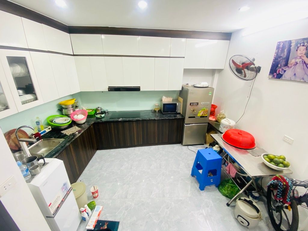 Bán nhà Lê Trọng Tấn - diện tích 40m2 3 tầng - SIÊU HIẾM NHÀ ĐẸP KIÊN CỐ HIỆN ĐẠI - giá 2,9 tỷ