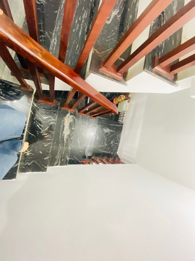 Bán nhà Lê Trọng Tấn - diện tích 40m2 3 tầng - SIÊU HIẾM NHÀ ĐẸP KIÊN CỐ HIỆN ĐẠI - giá 2,9 tỷ