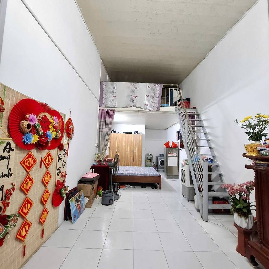 Bán nhà Thịnh Liệt - diện tích 38m2 2 tầng - Ô TÔ ĐỖ CỬA - giá 4,3 tỷ