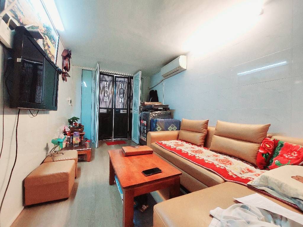 Bán nhà Giải Phóng - diện tích 20m2 2 tầng - Ngõ 364 - giá 2,16 tỷ