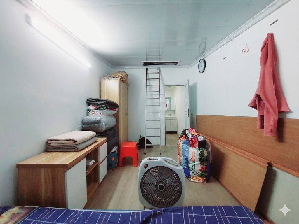 Bán nhà Giải Phóng - diện tích 20m2 2 tầng - Ngõ 364 - giá 2,16 tỷ