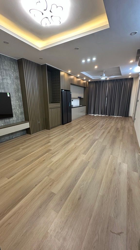 Bán nhà Huỳnh Thúc Kháng - diện tích 67.8m2 6 tầng - tặng nội thất - giá 8,1 tỷ