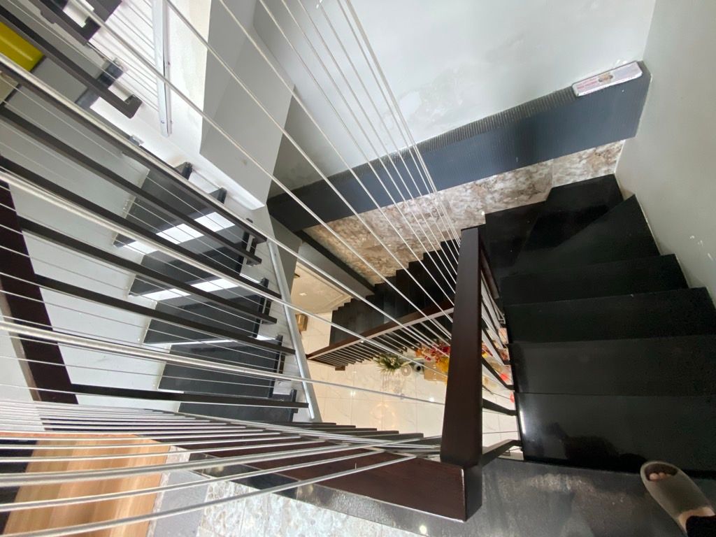 Bán nhà Thịnh Liệt - diện tích 43.2m2 6 tầng - Ô Tô tránh - giá 15 tỷ