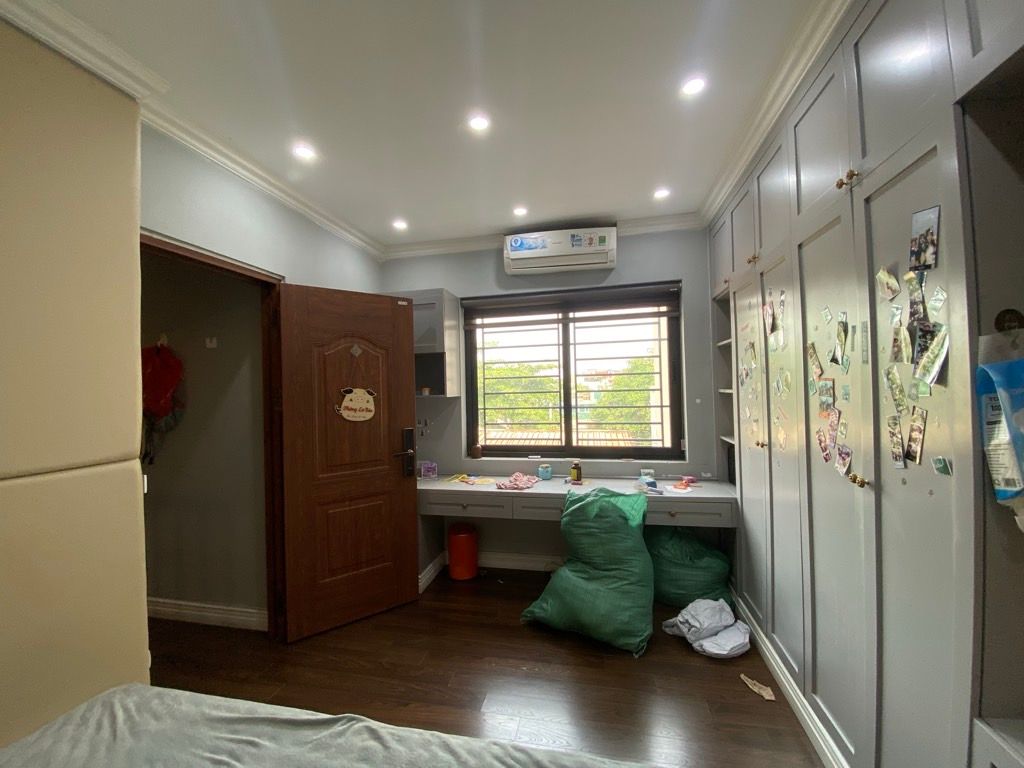 Bán nhà Thịnh Liệt - diện tích 43.2m2 6 tầng - Ô Tô tránh - giá 15 tỷ