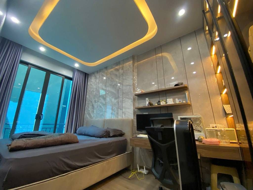 Bán nhà Khâm Đức - diện tích 37m2 5 tầng - ngõ trước nhà xe máy tránh - giá 9,8 tỷ