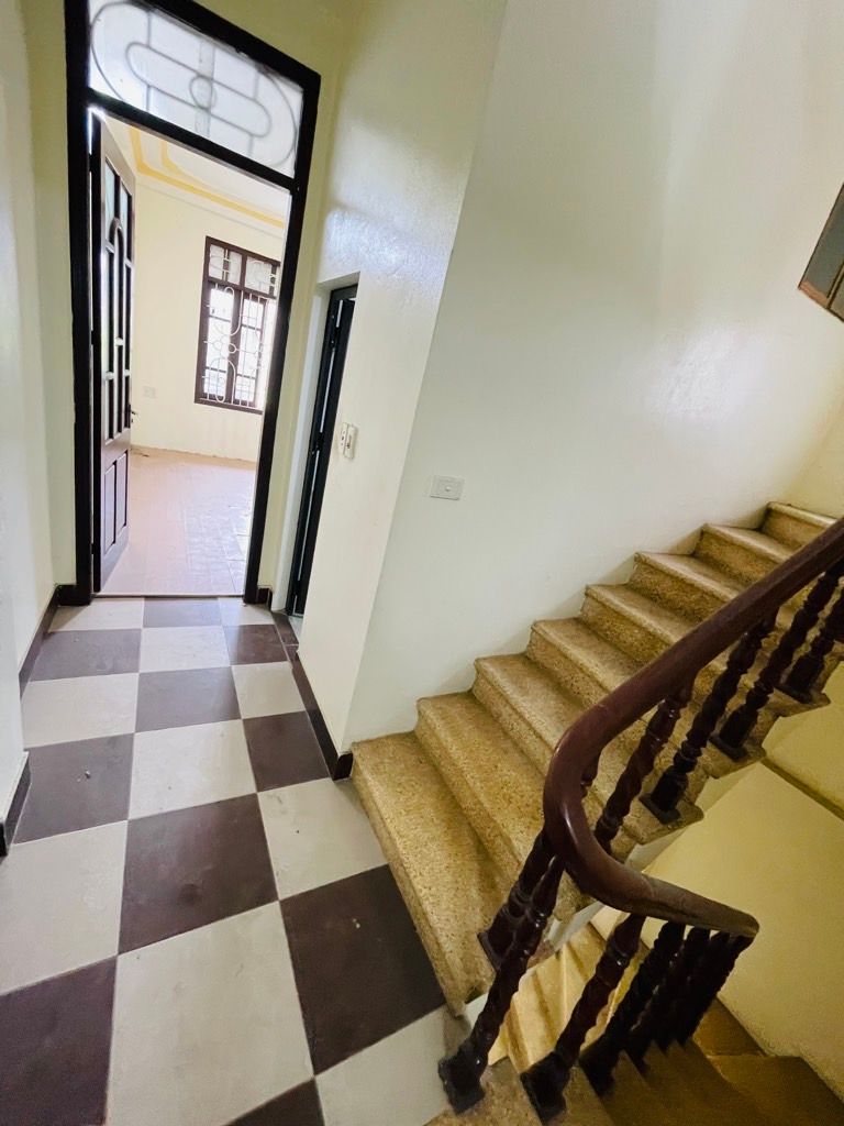 Bán nhà Nguyễn Khoái - diện tích 39.8m2 4 tầng - gần ô tô - giá 5,4 tỷ