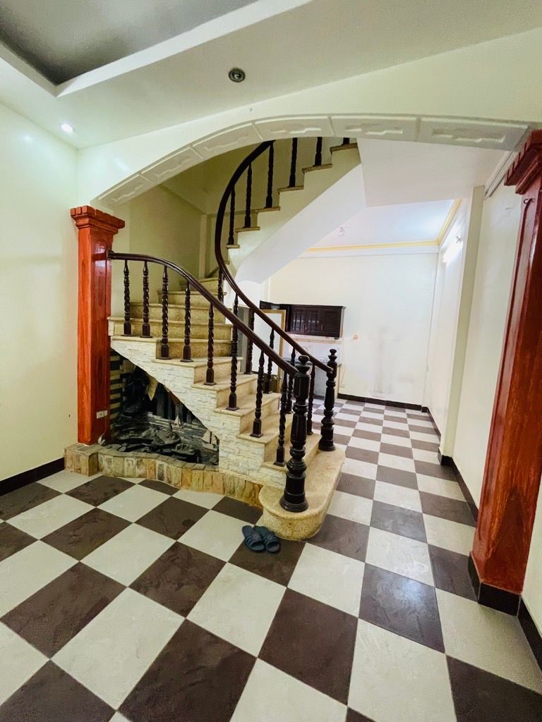 Bán nhà Nguyễn Khoái - diện tích 39.8m2 4 tầng - gần ô tô - giá 5,4 tỷ