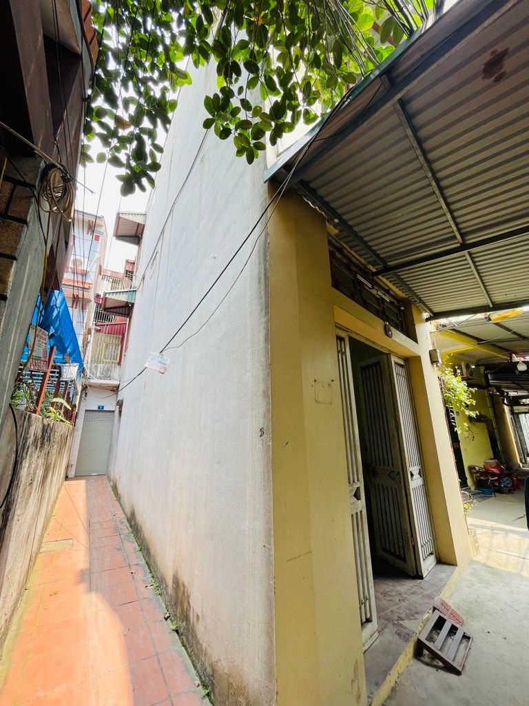 Bán nhà Nguyễn Khoái - diện tích 39.8m2 4 tầng - gần ô tô - giá 5,4 tỷ