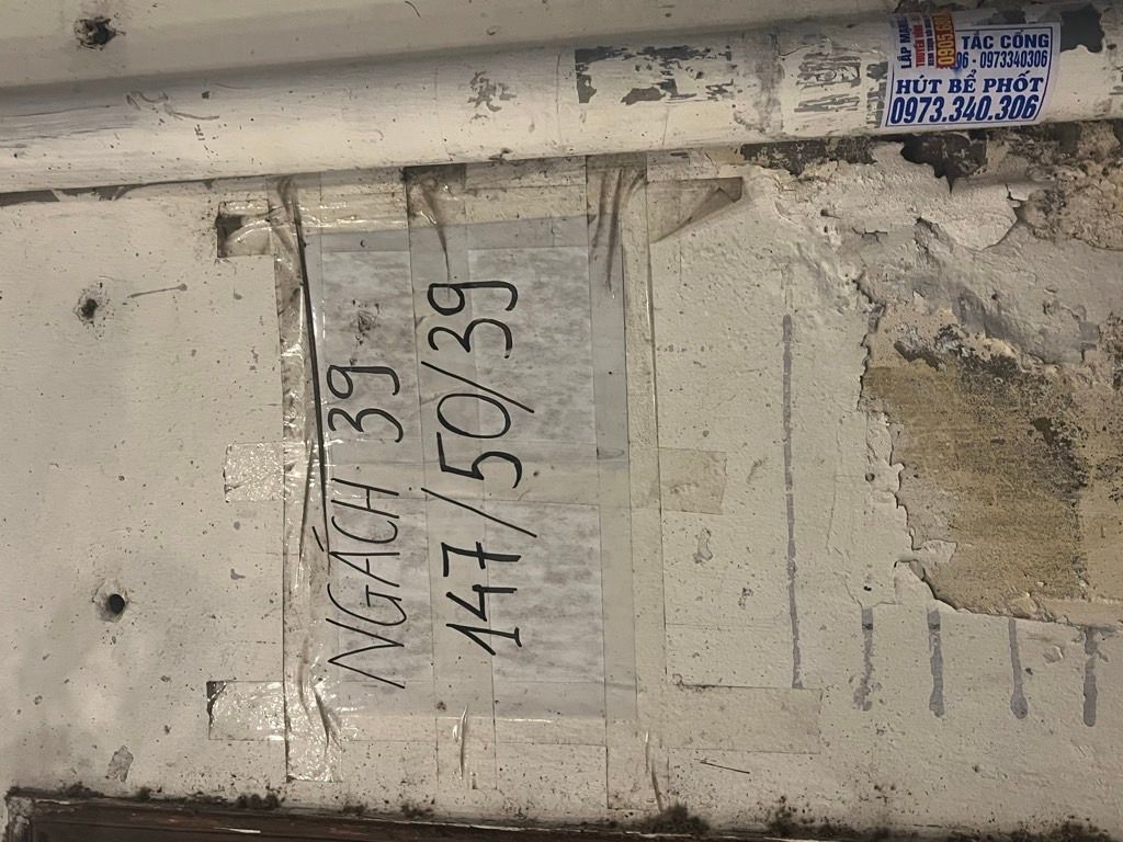 Bán nhà Tân Mai - diện tích 11m2 3 tầng - vị trí đẹp, ngõ ngách thông - giá 1,65 tỷ